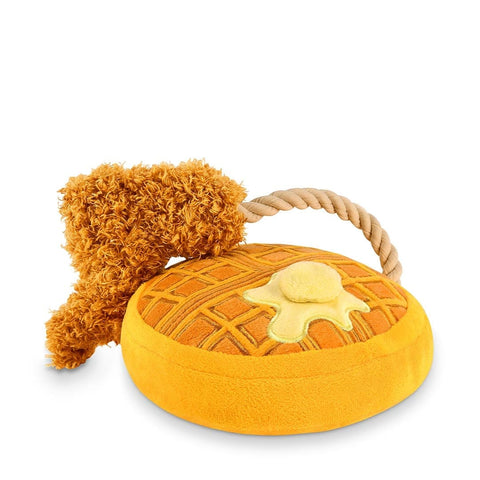 Pet P.L.A.Y. Barking Brunch - Chicken & Woofles - Puppy Village.nl