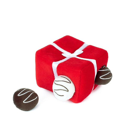 ZippyPaws Valentine's Burrow - Box of Chocolates - Puppy Village.nl